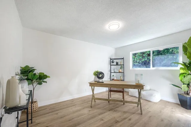 $899,000 | 1350 Marabou Lane, Vista, CA 92083