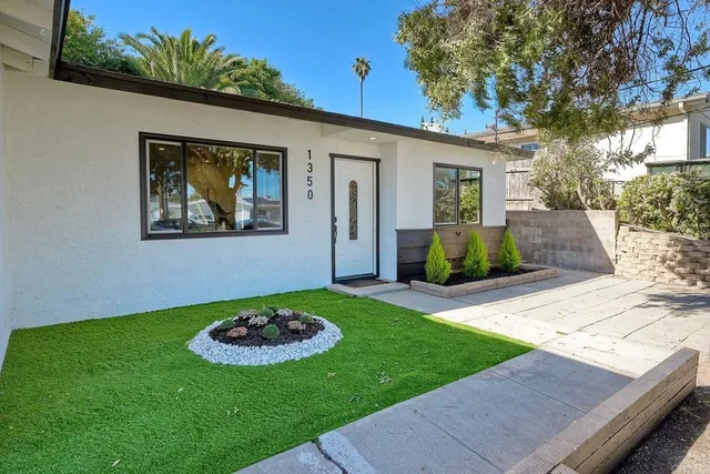 $899,000 | 1350 Marabou Lane, Vista, CA 92083