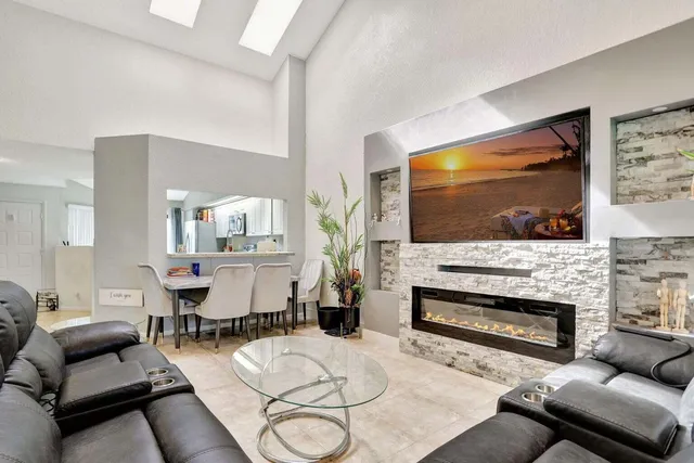 $403,000 | 8353 Waterford Avenue, Tamarac, FL 33321