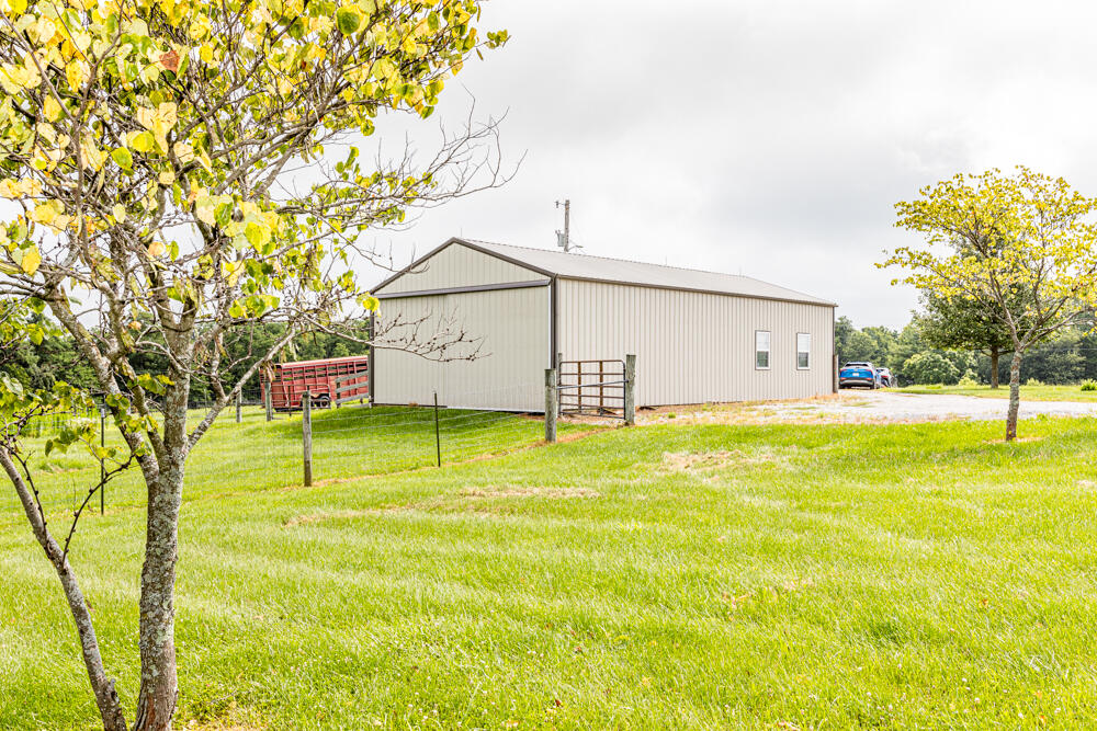 327 Collins Road Paris, KY 40361 - Photo 9 of 73 1F9A6080