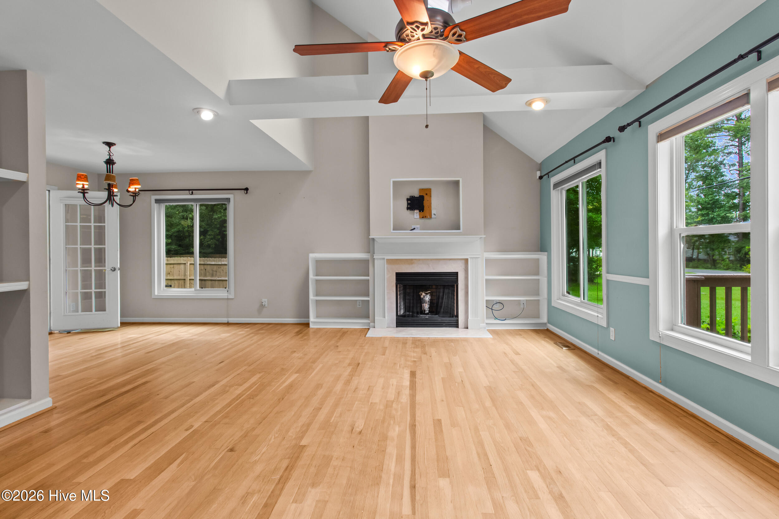 105 Crump Farm Road New Bern, NC 28562 - Photo 2 of 44 Open Living Room with Vaulted Ceilings