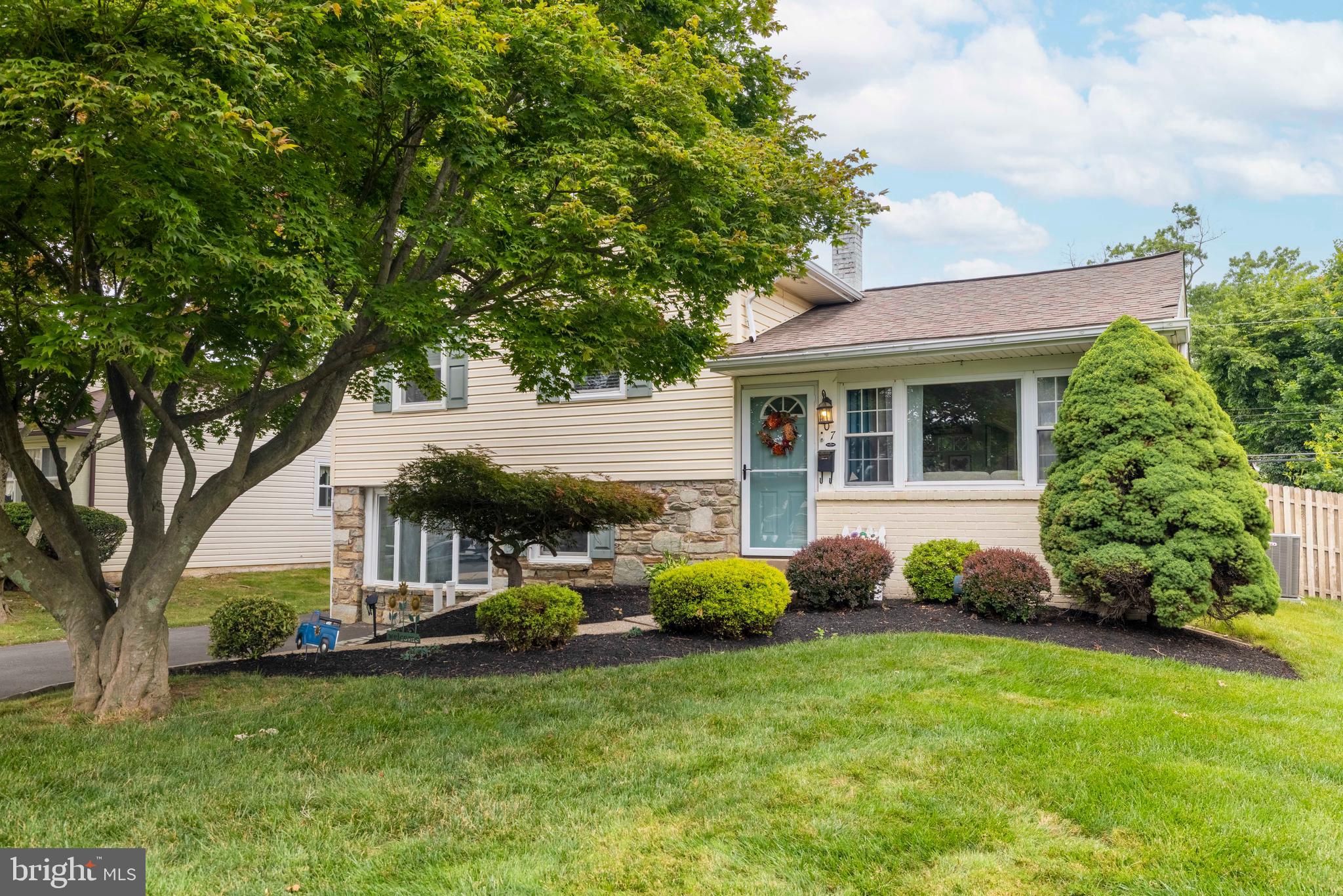 407 Goodwin Road Hatboro, PA 19040 - Photo 24 of 31 tront