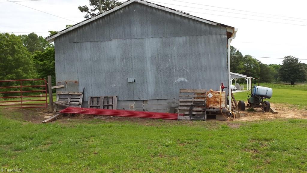5190 Siloam Road Dobson, NC 27017 - Photo 20 of 21 Gallery Image 20