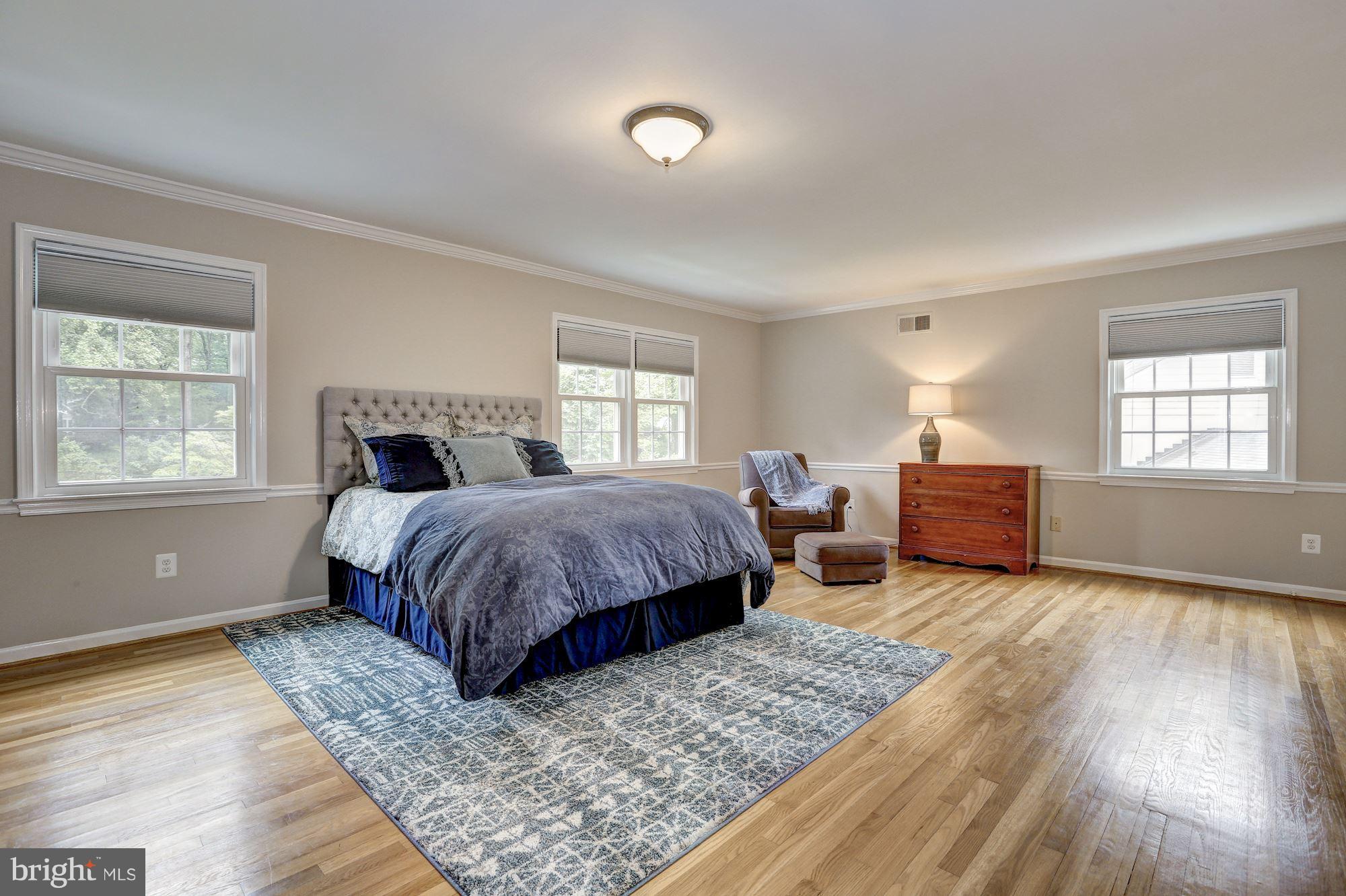 8405 Kingsgate Road Potomac, MD 20854 - Photo 20 of 30 a bedroom with a bed and window