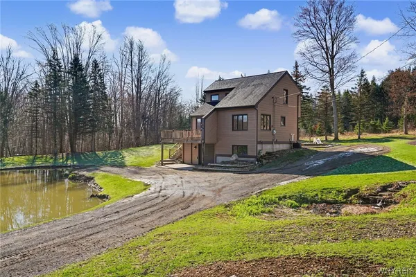 $375,000 | 130 Taylor Heights, Holland, NY 14080