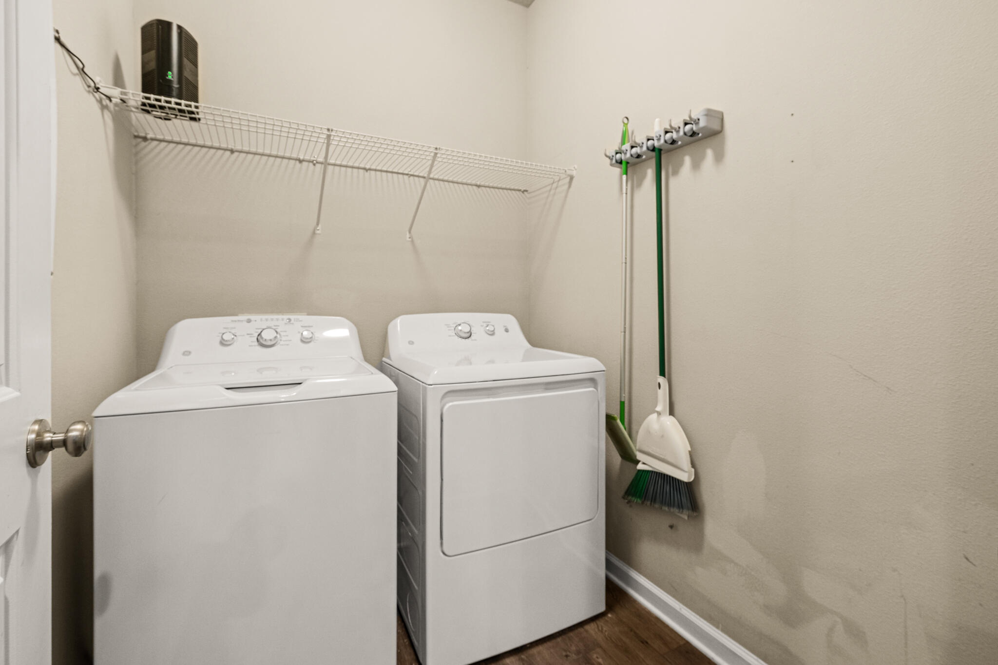 268 Cornelia Street Freeport, FL 32439 - Photo 30 of 41 a utility room with dryer and washer