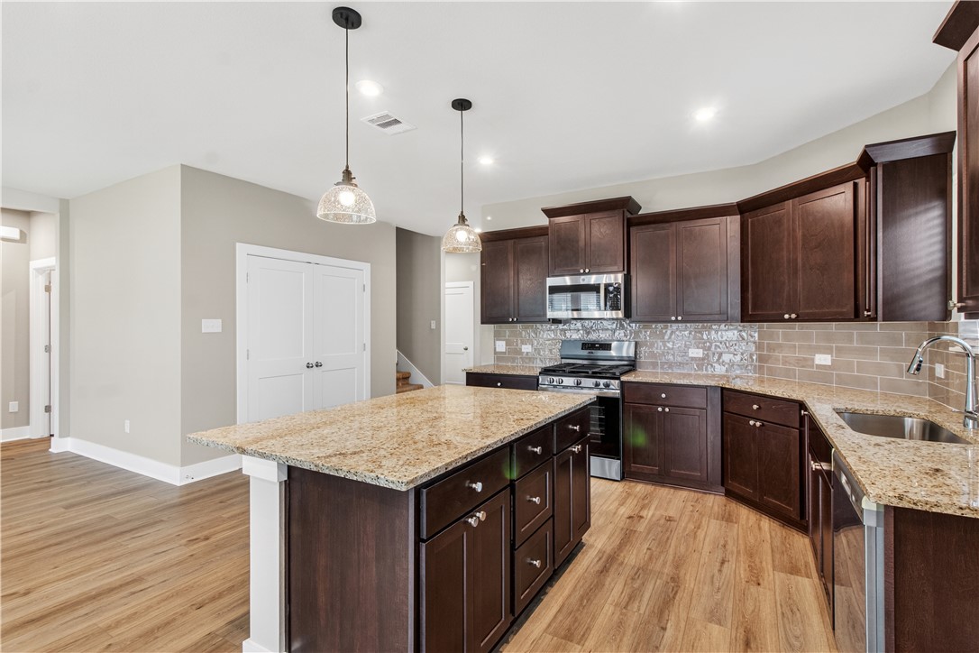 6307 Raleigh Drive College Station, TX 77845 - Photo 4 of 31