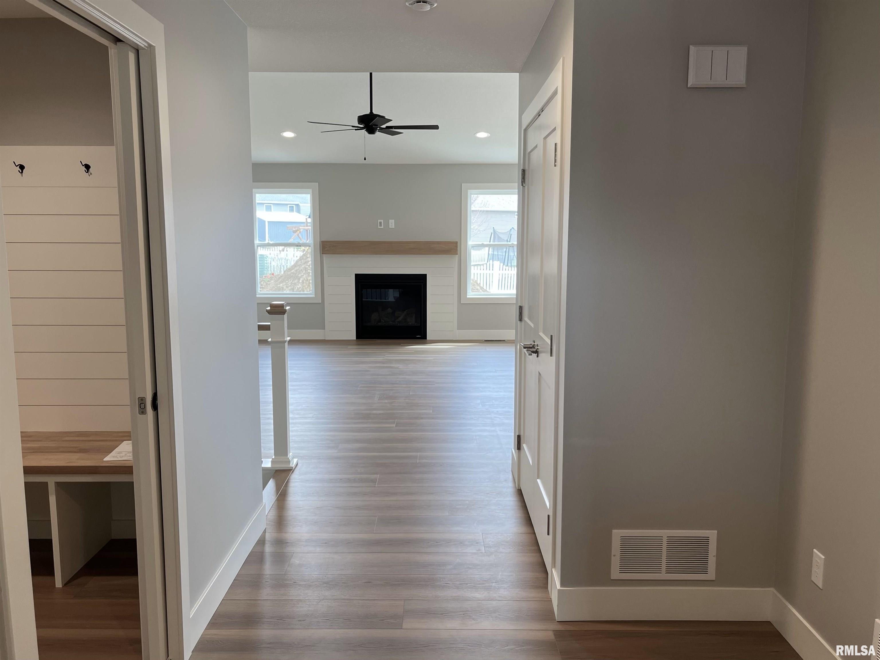 905 Devonshire Road Washington, IL 61571 - Photo 11 of 44