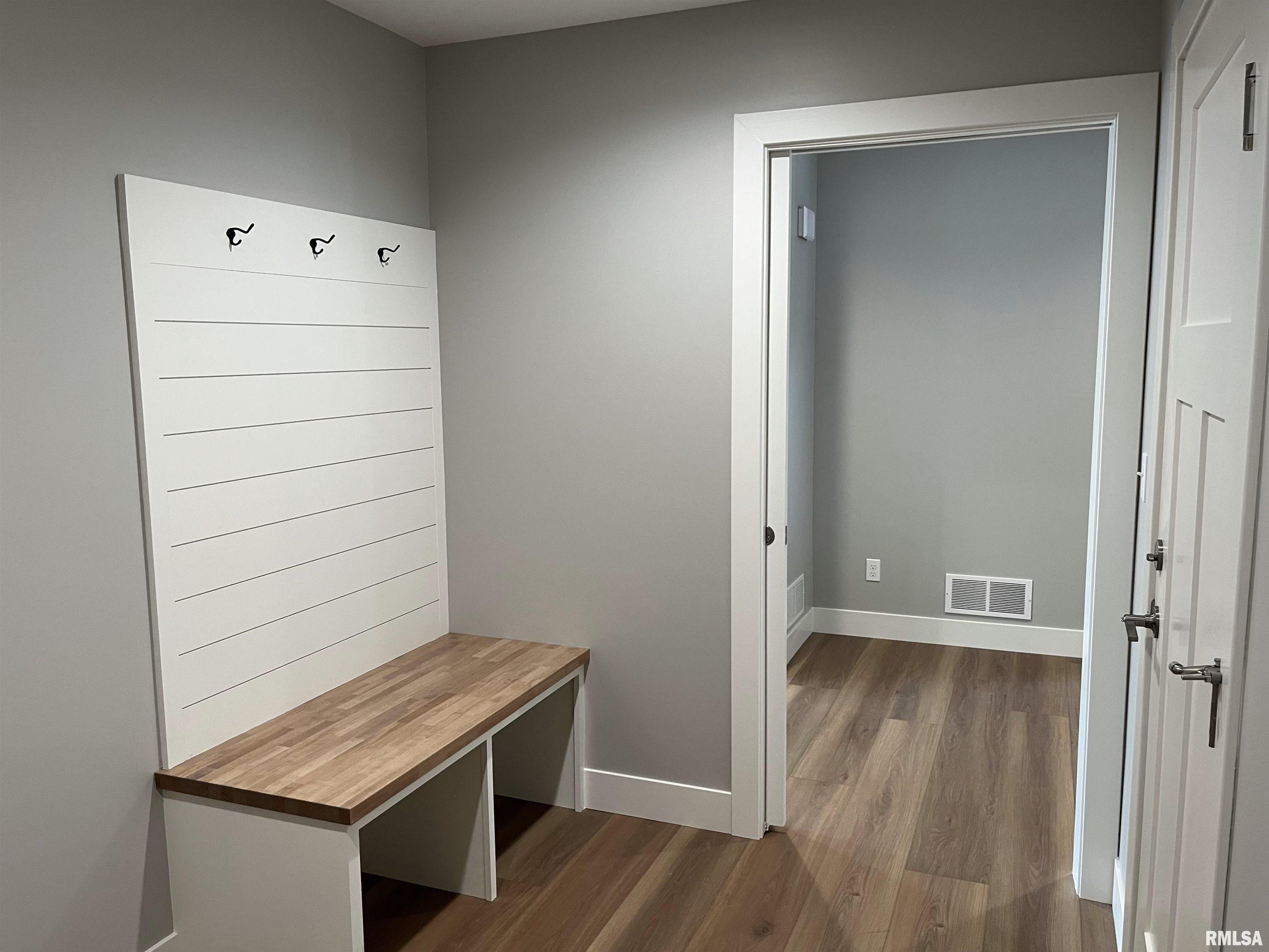 905 Devonshire Road Washington, IL 61571 - Photo 13 of 44