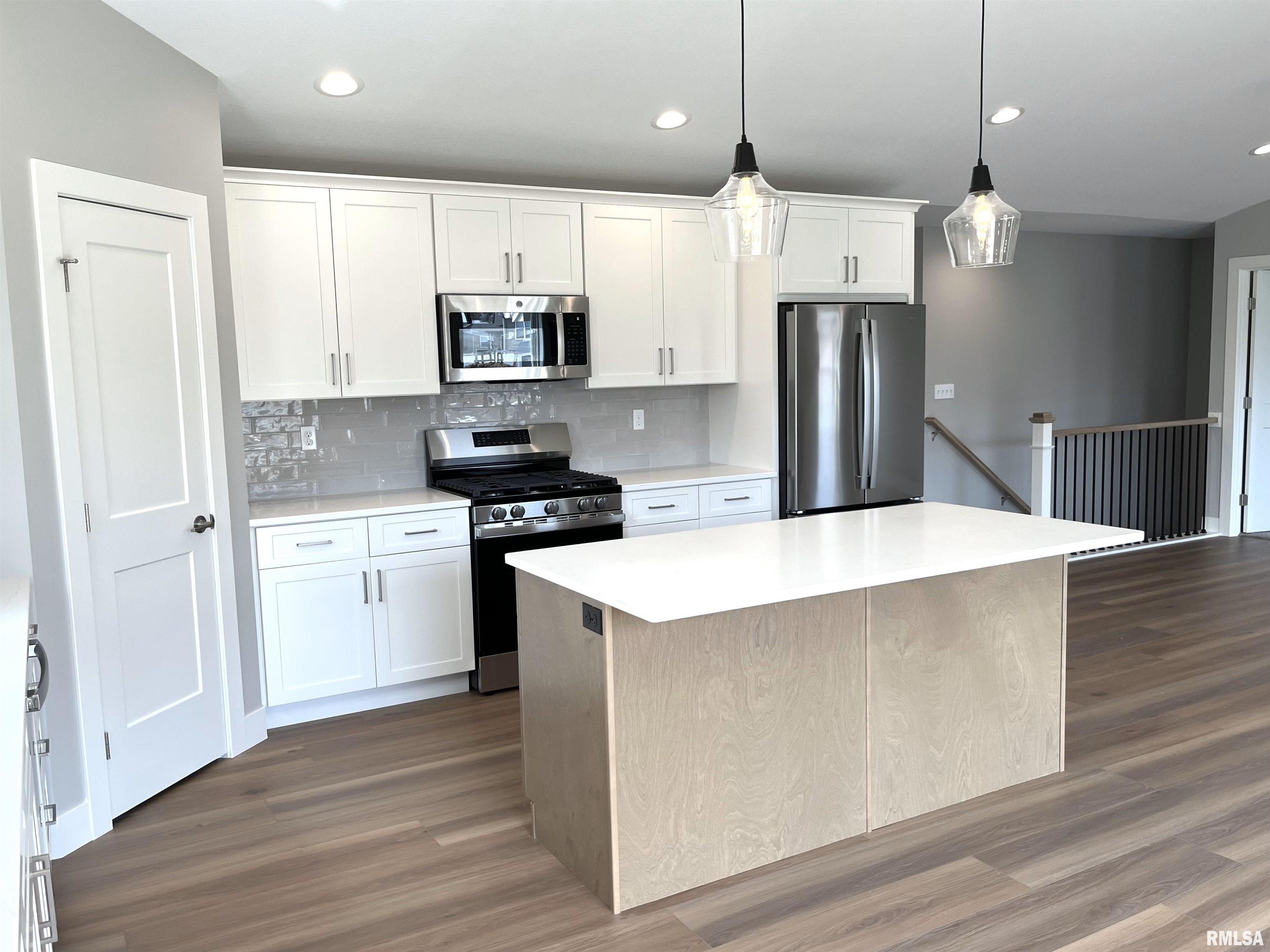 905 Devonshire Road Washington, IL 61571 - Photo 19 of 44