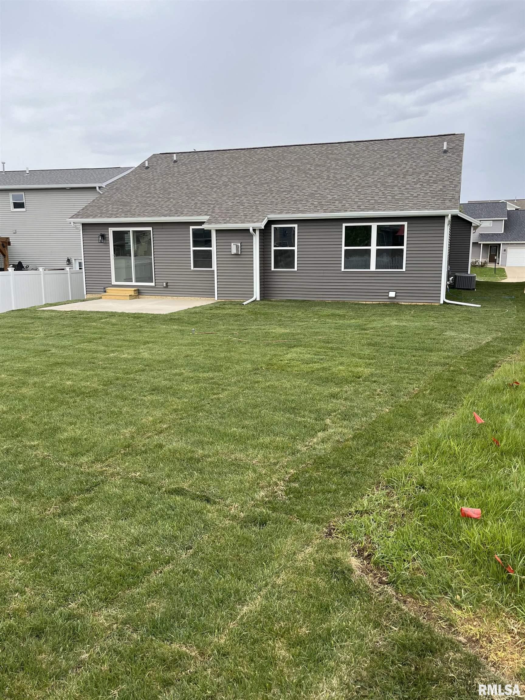 905 Devonshire Road Washington, IL 61571 - Photo 5 of 44