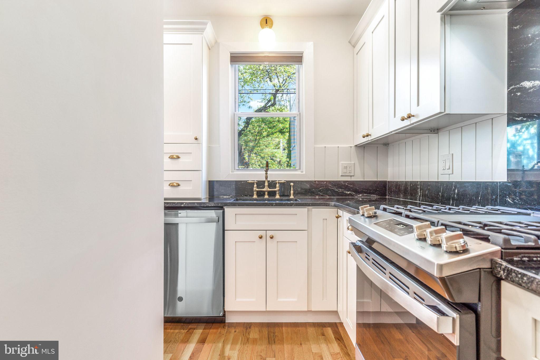 766 Columbia Road Northwest Washington, DC 20001 - Photo 11 of 40 Gallery Image 11