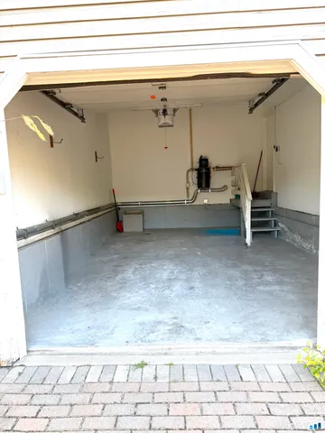 a view of a garage