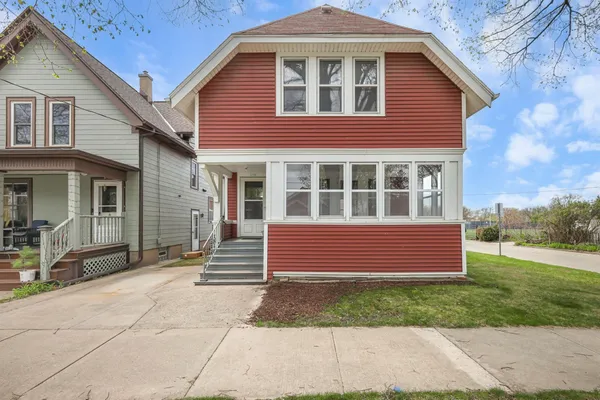 $390,000 | 130 North 5th Street, Madison, WI 53704