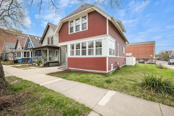$390,000 | 130 North 5th Street, Madison, WI 53704