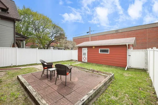 $390,000 | 130 North 5th Street, Madison, WI 53704