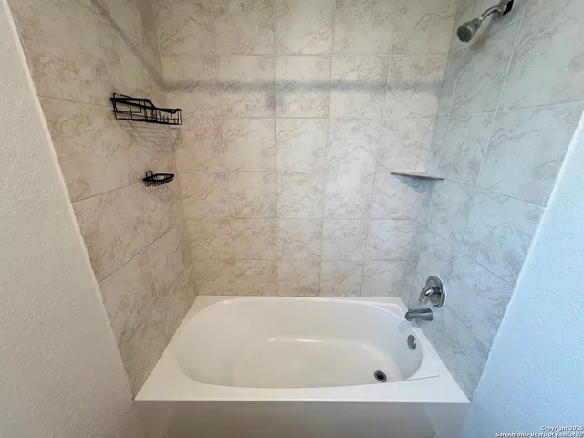 $1,795 | 11919 Hondo Creek, San Antonio, TX 78245