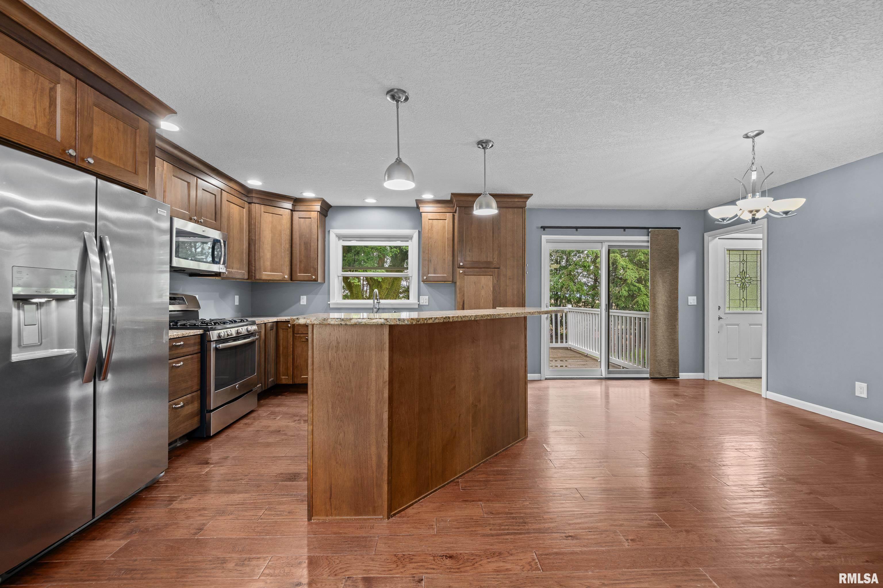 13111 134th Avenue West Taylor Ridge, IL 61284 - Photo 13 of 42 Gallery Image 13