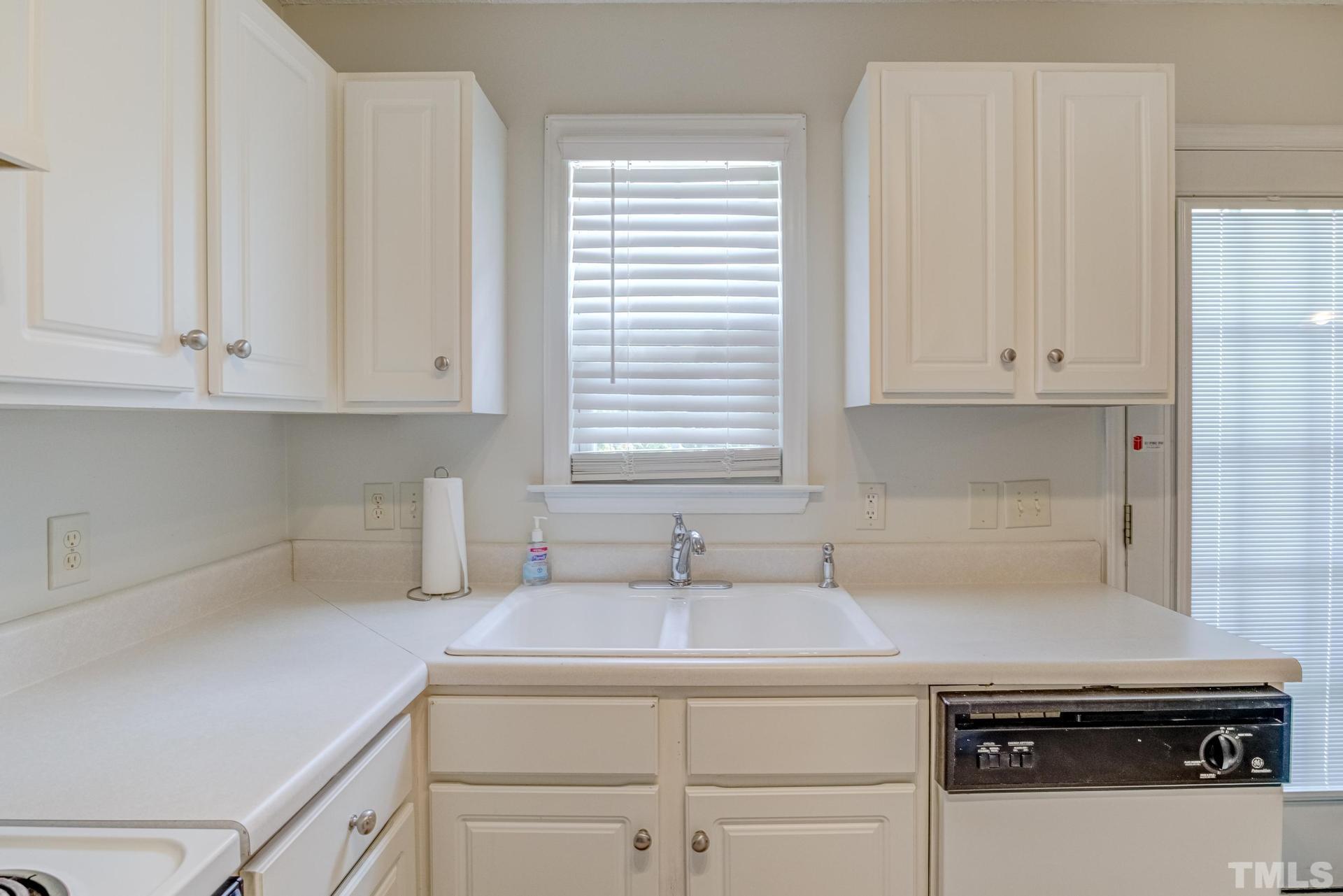 2232 Turtle Point Drive Raleigh, NC 27604 - Photo 10 of 22 Gallery Image 10
