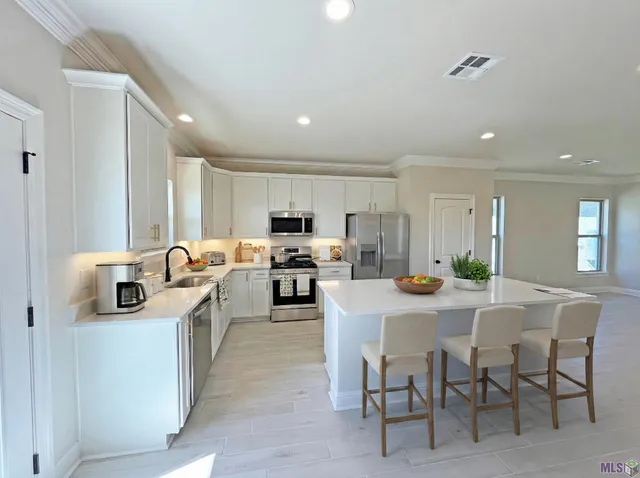 $316,076 | 1211 Lakehaven Drive, Gonzales, LA 70737