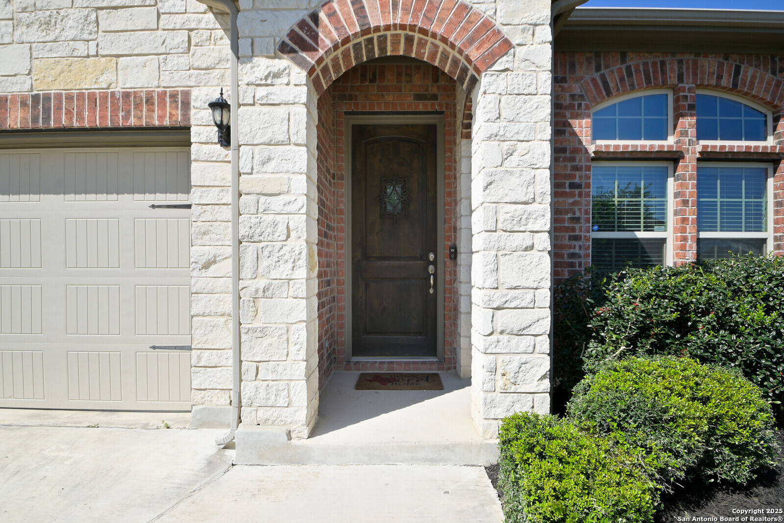 5013 Arrow Ridge Schertz, TX 78124 - Photo 3 of 25