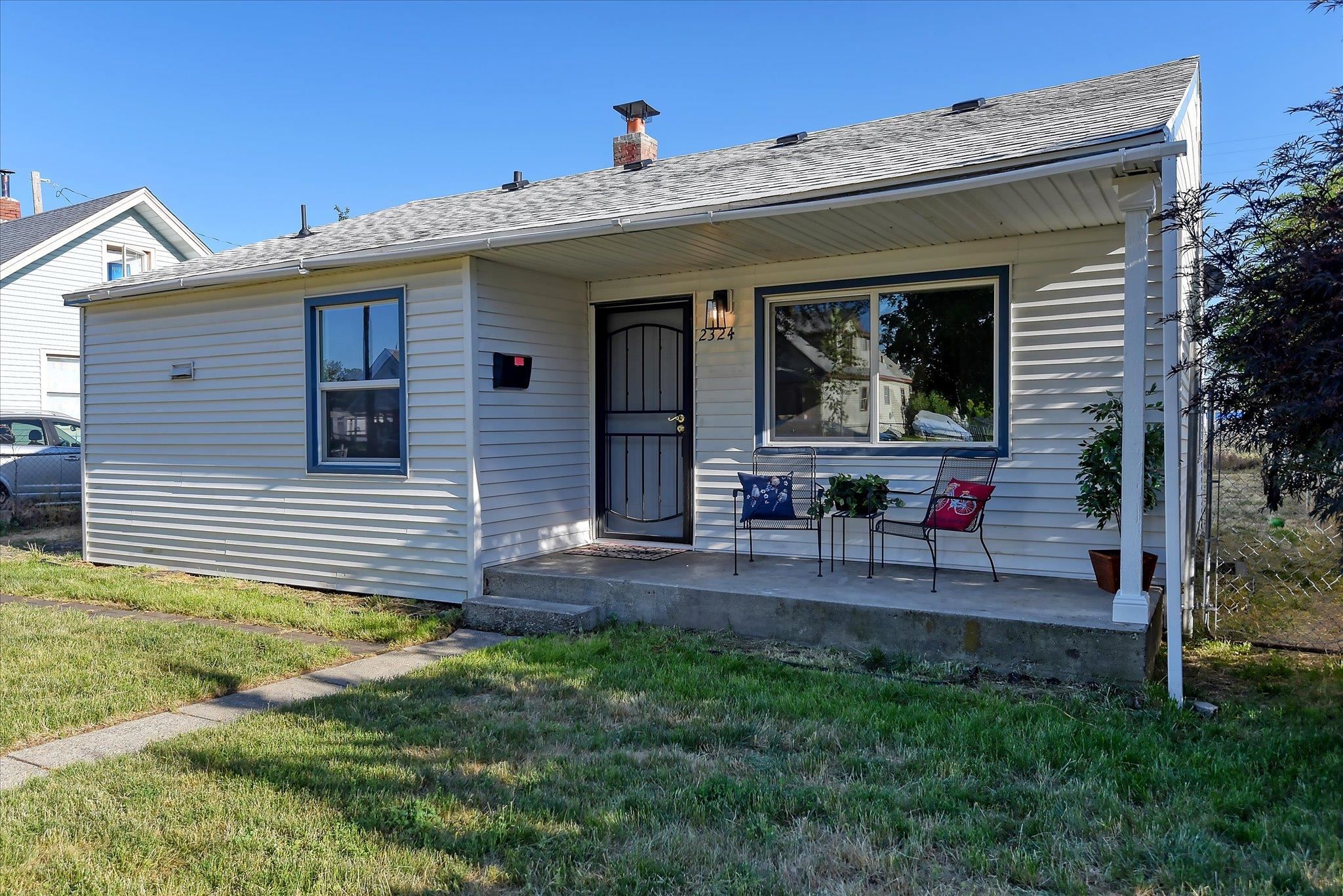 2324 East Sanson Ave  