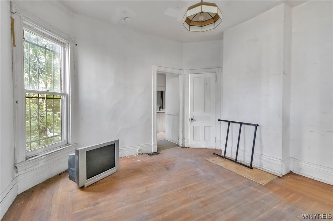 162 Normal Avenue Buffalo, NY 14213 - Photo 11 of 40