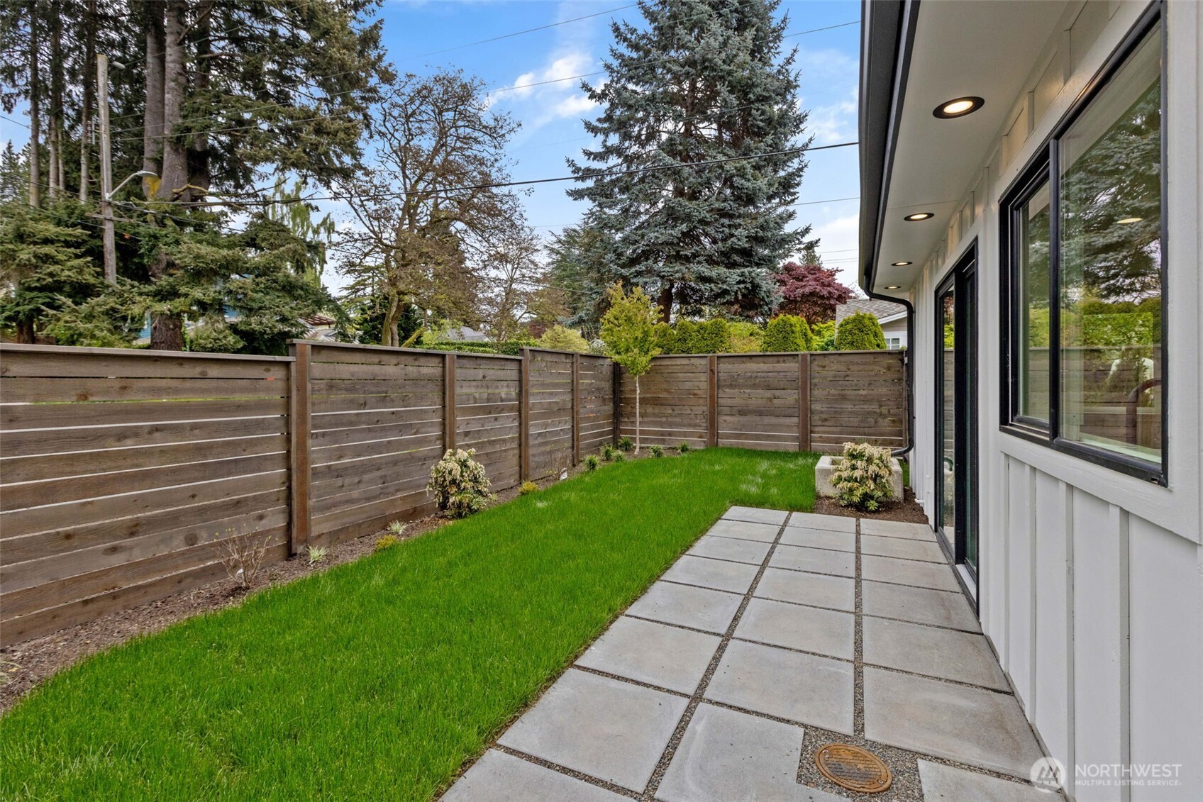 117 Northwest 112th Street Seattle, WA 98177 - Photo 32 of 35