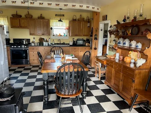 $449,000 | 881 South Hill Road, Stewartstown, NH 03576