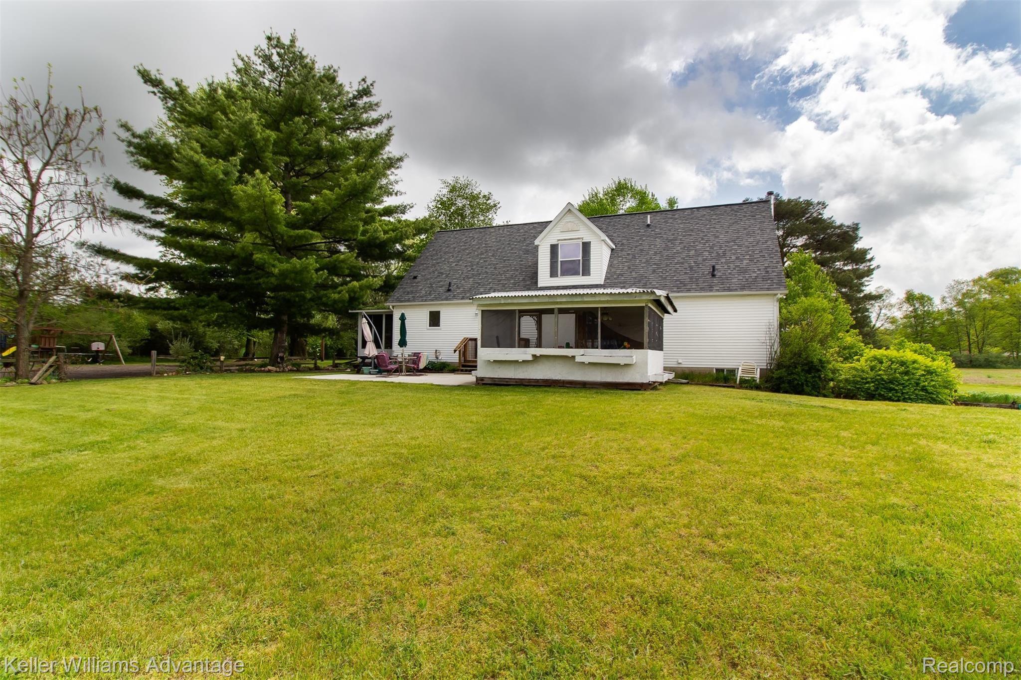 15050 Roepke Road Gregory, MI 48137 - Photo 42 of 50 RoepkeRd_15050_Back_04.jpg