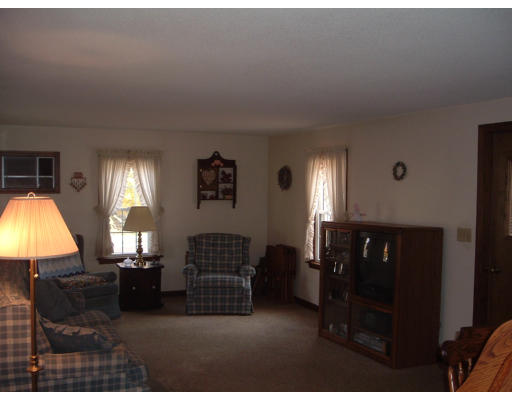 248 Ware Street Palmer, MA 01069 - Photo 2 of 11