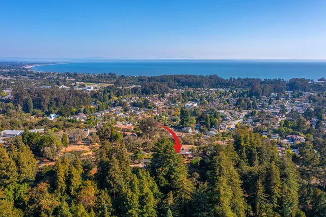a view of outdoor space with city view