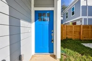 $2,500 | 8930 Easthaven Boulevard, Houston, TX 77075