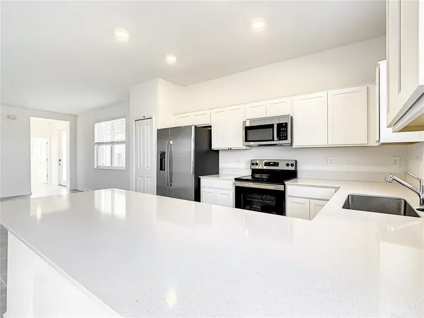 $2,300 | 409 Bogey Drive, Davenport, FL 33896