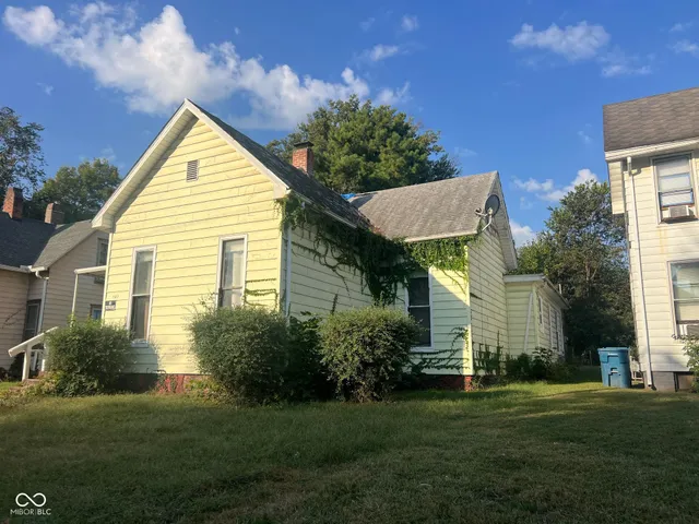 $59,900 | 1107 South 7th Street, Terre Haute, IN 47802