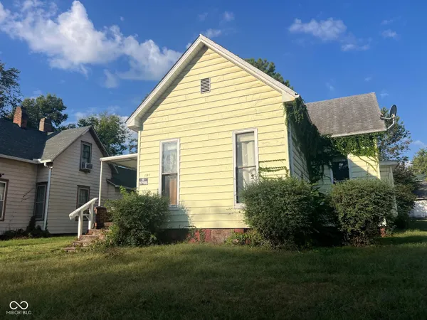 $59,900 | 1107 South 7th Street, Terre Haute, IN 47802
