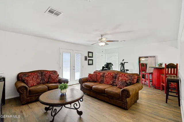 $359,999 | 13847 Alamito Creek Avenue, Clint, TX 79836