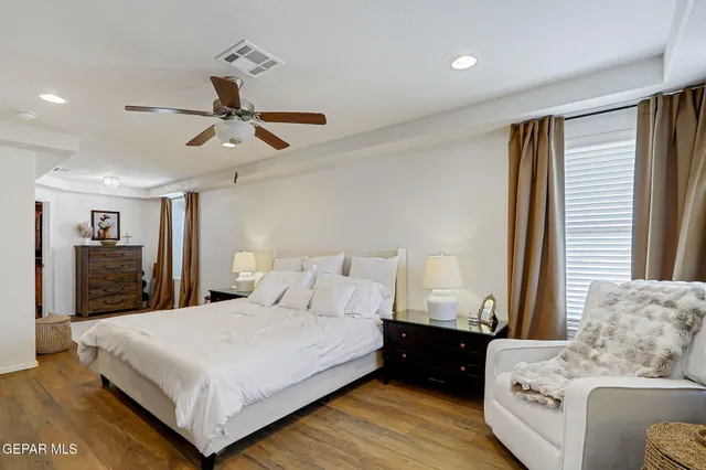 $359,999 | 13847 Alamito Creek Avenue, Clint, TX 79836