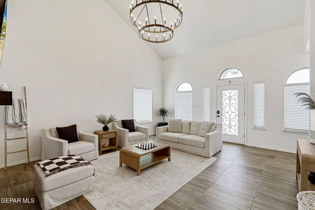 $359,999 | 13847 Alamito Creek Avenue, Clint, TX 79836