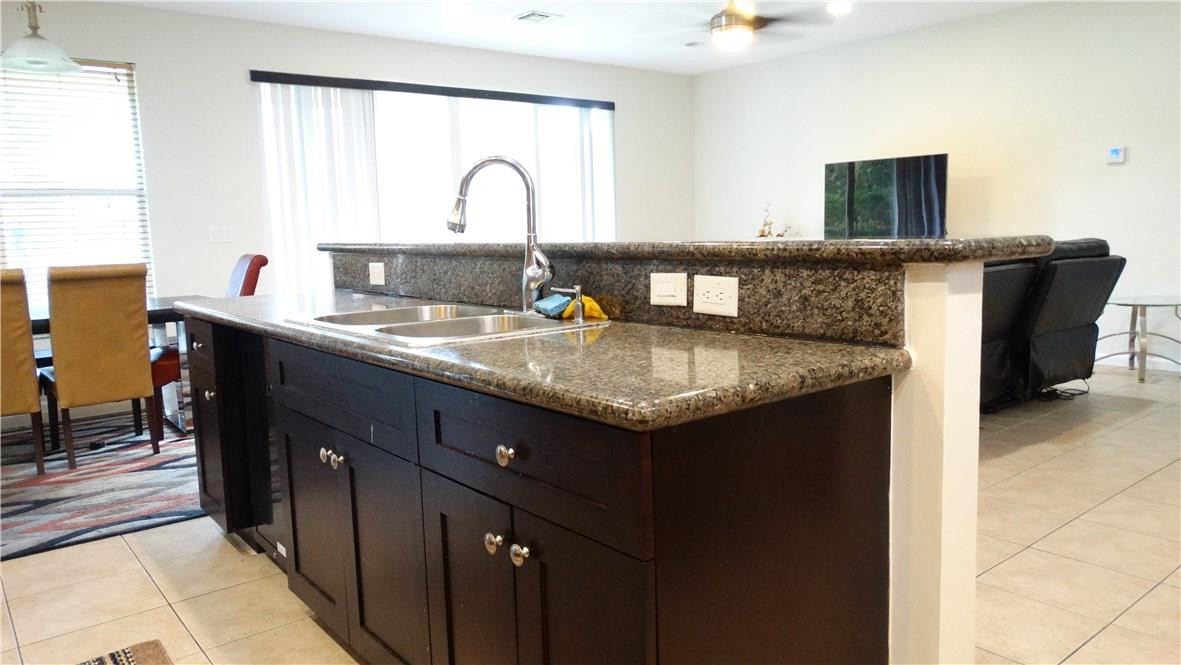 9736 Roche Place Wellington, FL 33414 - Photo 8 of 25 Photo 8