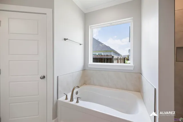 $2,500 | 2920 Creekmere Lane, Baton Rouge, LA 70810