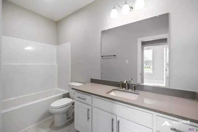 $2,500 | 2920 Creekmere Lane, Baton Rouge, LA 70810