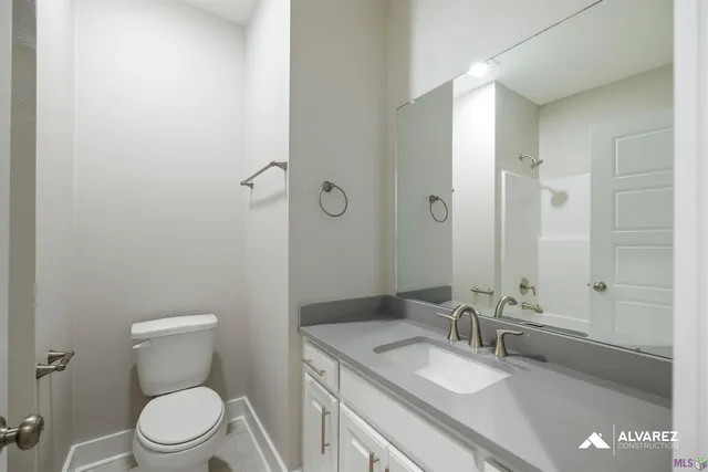 $2,500 | 2920 Creekmere Lane, Baton Rouge, LA 70810