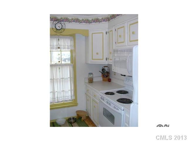 8313 Knights Bridge Road, Unit NONE Charlotte, NC 28210 - Photo 3 of 10 Gallery Image 3