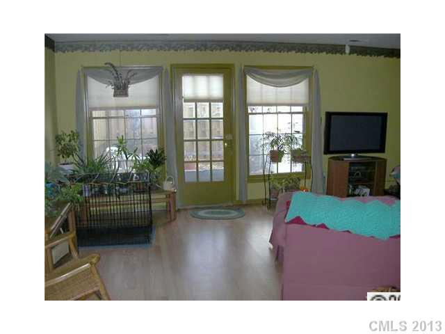8313 Knights Bridge Road, Unit NONE Charlotte, NC 28210 - Photo 6 of 10 Gallery Image 6