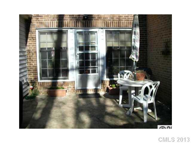 8313 Knights Bridge Road, Unit NONE Charlotte, NC 28210 - Photo 8 of 10 Gallery Image 8