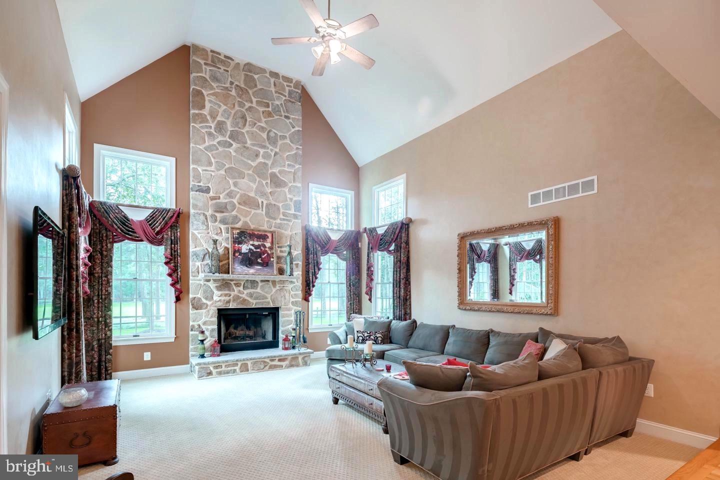 57 Bortons Road Marlton, NJ 08053 - Photo 11 of 41 GREAT ROOM/FAMILY ROOM