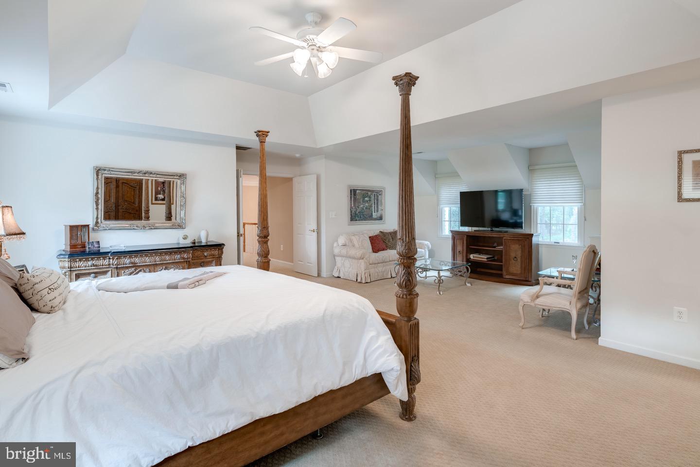 57 Bortons Road Marlton, NJ 08053 - Photo 20 of 41 MASTER SUITE showing reading enclave