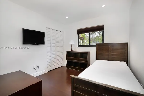 $6,500 | 8520 Southwest 103rd Street, Miami, FL 33156