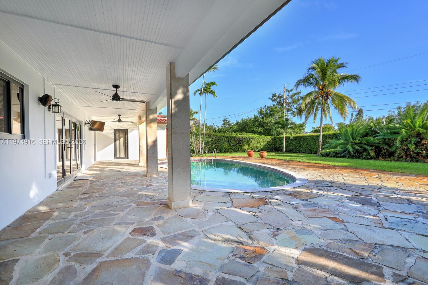 8520 Southwest 103rd Street Miami, FL 33156 - Photo 25 of 34